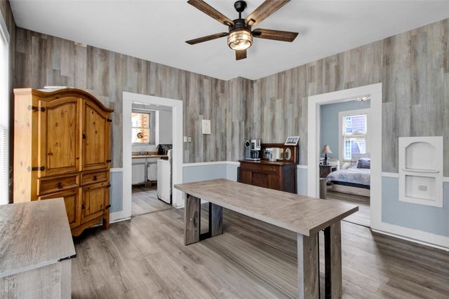 106 N College Street, Marshall, TX 75670
