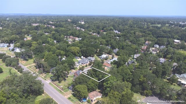 106 N College Street, Marshall, TX 75670