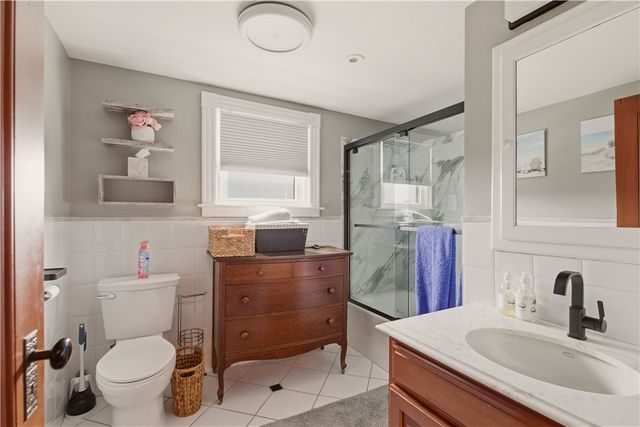 23 Clinton Street, Newport, RI 02840