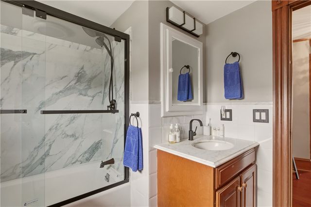 23 Clinton Street, Newport, RI 02840