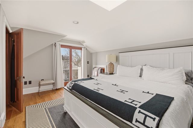 23 Clinton Street, Newport, RI 02840