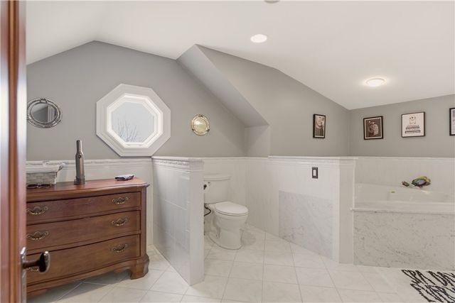 23 Clinton Street, Newport, RI 02840