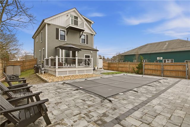 23 Clinton Street, Newport, RI 02840