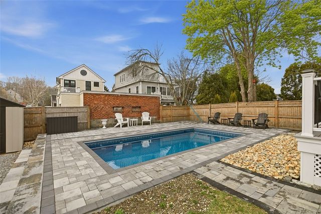 23 Clinton Street, Newport, RI 02840