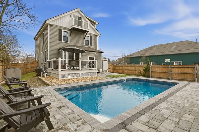 23 Clinton Street, Newport, RI 02840