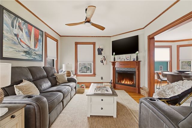 23 Clinton Street, Newport, RI 02840