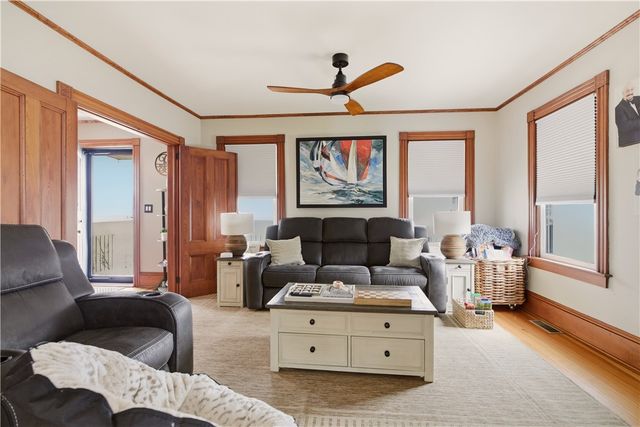 23 Clinton Street, Newport, RI 02840