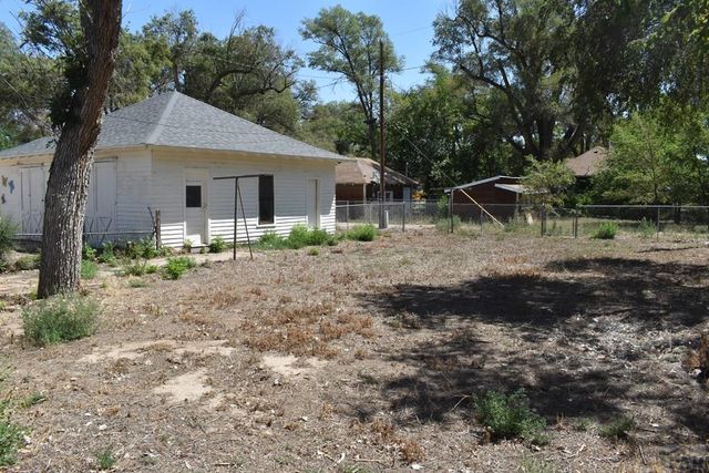 212 S Catalpa St, Manzanola, CO 81058