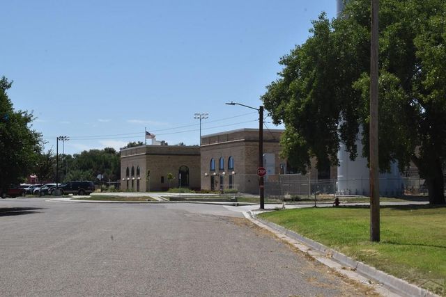 212 S Catalpa St, Manzanola, CO 81058