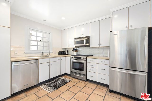 639 Westbourne Drive, West Hollywood, CA 90069