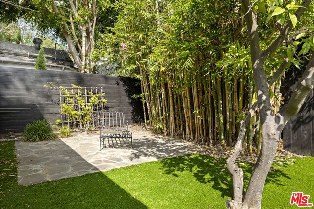 639 Westbourne Drive, West Hollywood, CA 90069