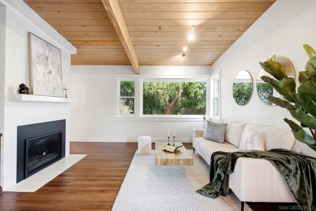 161 Parnassus Circle, Oceanside, CA 92054