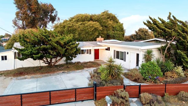 161 Parnassus Circle, Oceanside, CA 92054