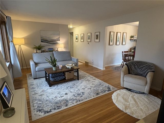 174 Valiant Drive, Henrietta, NY 14623