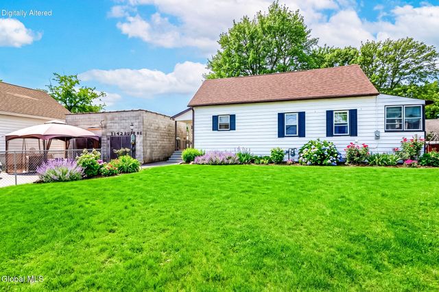 1142 River Road, Schaghticoke, NY 12182