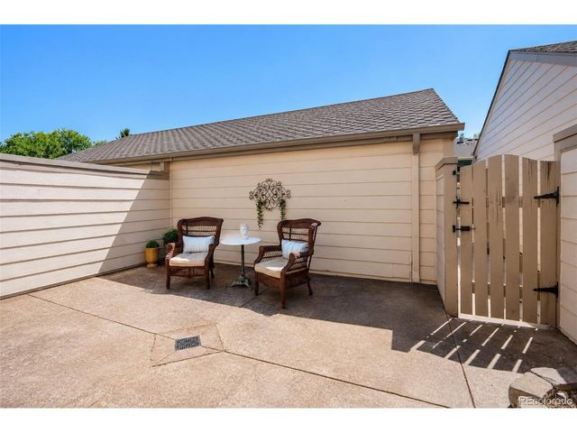 6937 E Briarwood Dr, Centennial, CO 80112