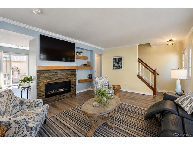 6937 E Briarwood Dr, Centennial, CO 80112