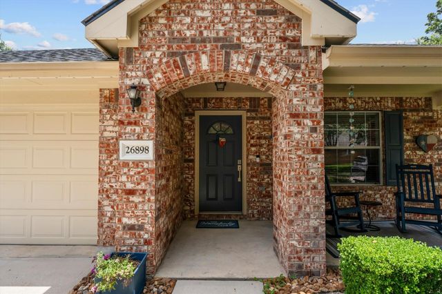26898 Armor Oaks Drive, Kingwood, TX 77339