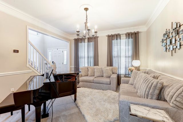 8604 Treeline Drive, Florence, KY 41042