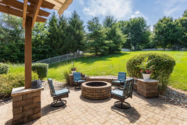 8604 Treeline Drive, Florence, KY 41042