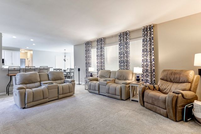 8604 Treeline Drive, Florence, KY 41042