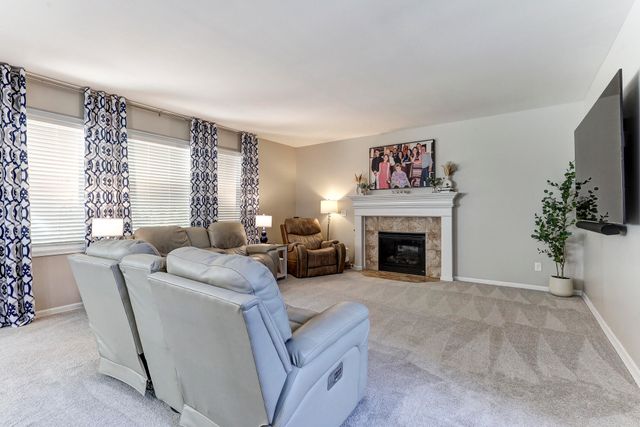 8604 Treeline Drive, Florence, KY 41042