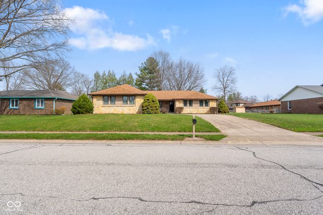 1734 Beech Circle, Plainfield, IN 46168