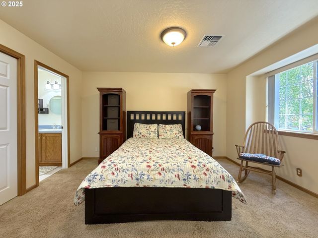 110 CALUMET Ave, Eugene, OR 97404