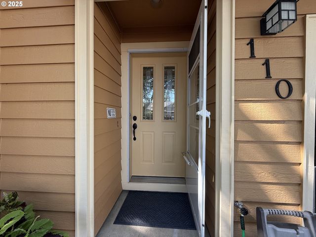 110 CALUMET Ave, Eugene, OR 97404