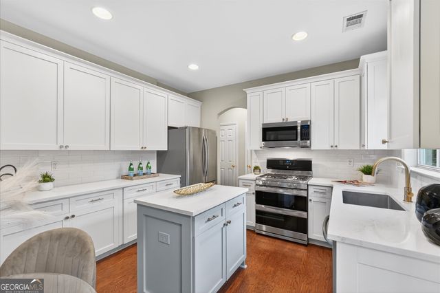 4545 Chelton Court SE, Smyrna, GA 30080