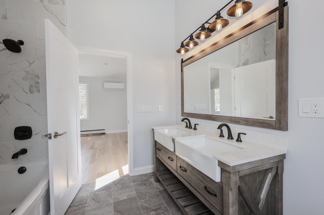 5 Gamache Road, Derry, NH 03038