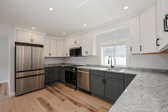 5 Gamache Road, Derry, NH 03038