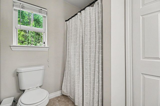 1298 Kendor Drive, Brighton, MI 48114