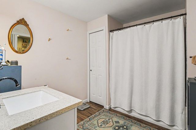 1298 Kendor Drive, Brighton, MI 48114