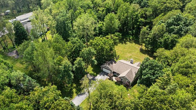 1298 Kendor Drive, Brighton, MI 48114