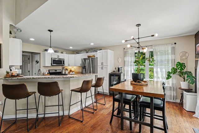 1298 Kendor Drive, Brighton, MI 48114