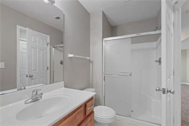 218 N 6th Terrace, Louisburg, KS 66053