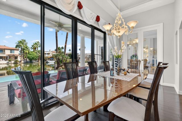 1318 E TREASURE COVE Drive, Gilbert, AZ 85234