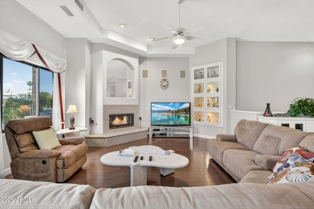 1318 E TREASURE COVE Drive, Gilbert, AZ 85234