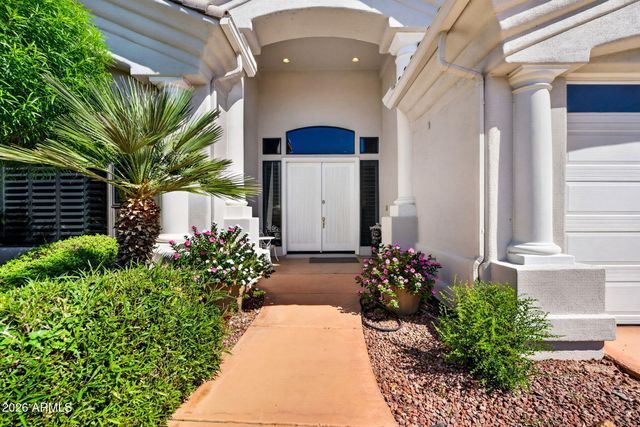 1318 E TREASURE COVE Drive, Gilbert, AZ 85234