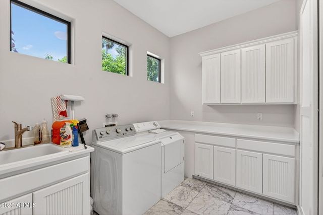 1318 E TREASURE COVE Drive, Gilbert, AZ 85234