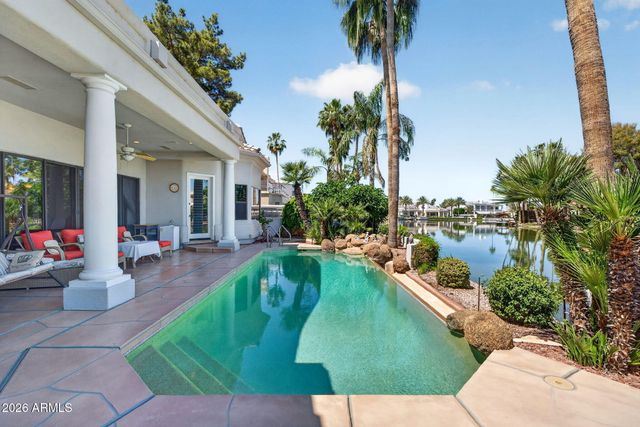 1318 E TREASURE COVE Drive, Gilbert, AZ 85234