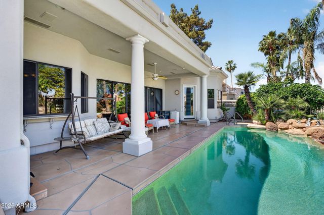 1318 E TREASURE COVE Drive, Gilbert, AZ 85234