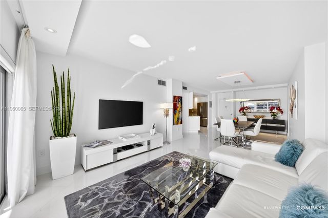 1950 S Ocean Dr PHN, Hallandale Beach, FL 33009