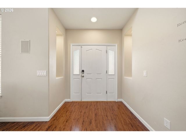 19437 Provisioner Ct, Oregon City, OR 97045