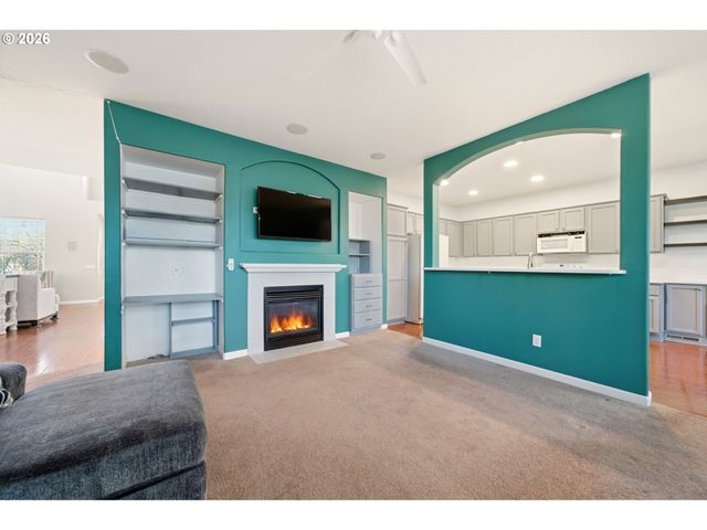 19437 Provisioner Ct, Oregon City, OR 97045