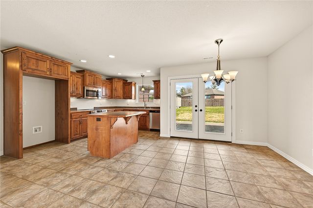 500 Eagle Drive, Gravette, AR 72736