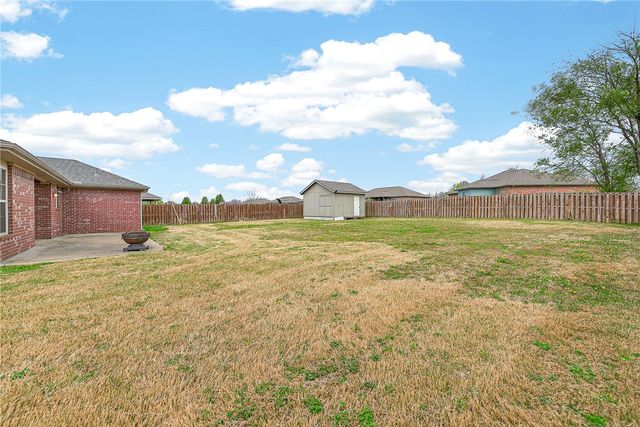 500 Eagle Drive, Gravette, AR 72736