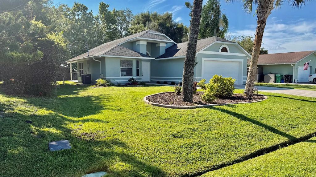 619 SE Forgal Street, Port St. Lucie, FL 34983