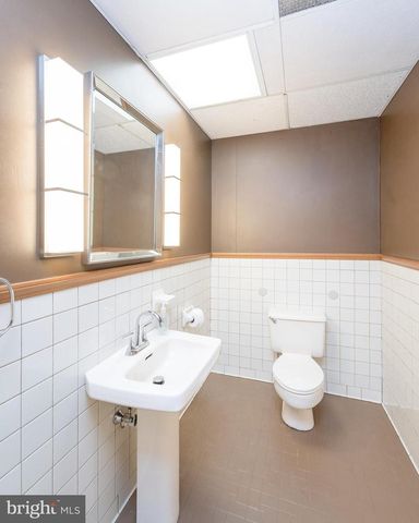 701-703 N DUKE ST, Lancaster, PA 17602